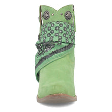 Load image into Gallery viewer, Dingo Women's Bandida Lime Leather Narrow Toe Boot DI184