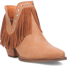 Load image into Gallery viewer, Dingo Women's Fine N' Dandy Camel Leather Narrow Toe Boot DI186