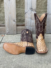 Load image into Gallery viewer, Cowtown Men's Oryx Full Quill Ostrich Print Square Toe Boots Q6077