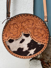 Load image into Gallery viewer, Alamo Saddlery 11 Inch Outlaw Canteen Handbag