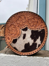 Load image into Gallery viewer, Alamo Saddlery 11 Inch Outlaw Canteen Handbag