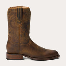 Load image into Gallery viewer, Stetson Men&#39;s Cassidy Roper Oiled Walnut Round Toe Boots 3838