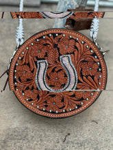 Load image into Gallery viewer, Alamo Saddlery 8 Inch Canteen- Horse Shoe