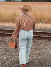 Load image into Gallery viewer, Alamo Saddlery Bronco Bag - Golden Cowboy Stitch