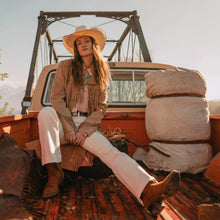 Load image into Gallery viewer, Stetson Women's Light Tan Fringe Suede Jacket 0074