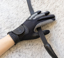 Load image into Gallery viewer, CorrectConnect Oil-Tac Copper Tech Leather Premium Riding Glove in Black