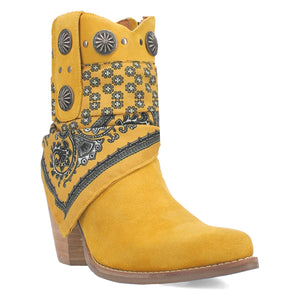 Dingo Women's Bandida Yellow Leather Narrow Toe Boot DI184