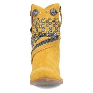 Dingo Women's Bandida Yellow Leather Narrow Toe Boot DI184