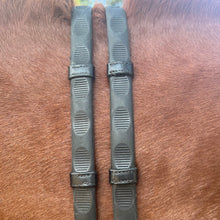 Load image into Gallery viewer, CorrectConnect BeltThumb Grip Reins