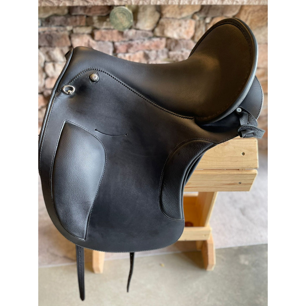 DP Saddlery El Campo Shorty Size S3 1211-4661 Consignment In Stock