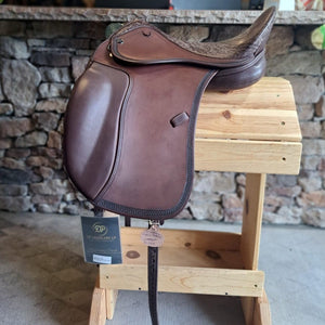 DP Saddlery Classic Dressage Size 18.5" 3350-5923 New In Stock