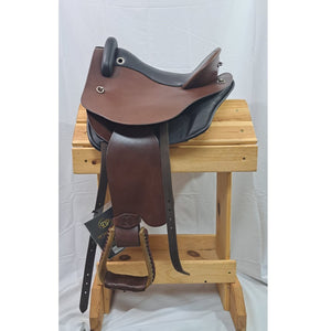 DP Saddlery Quantum Size S1 with Fenders 1083-6717 New In Stock