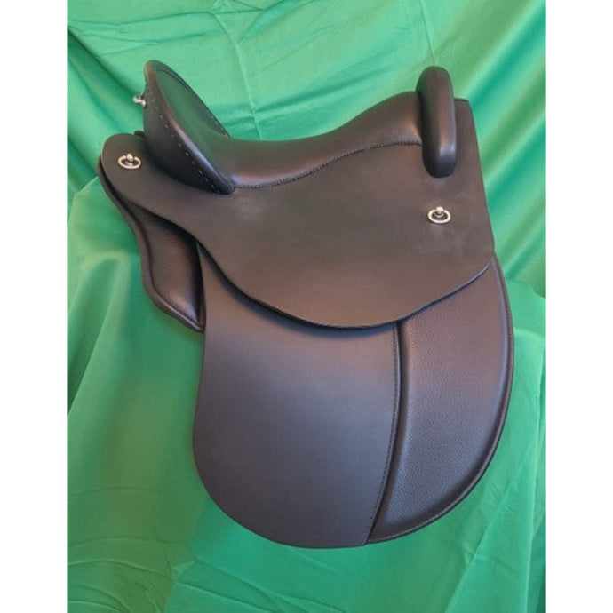 DP Saddlery Quantum Size S1 with Dressage Flap 1084-6832 Consignment In Stock