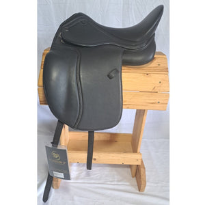 DP Saddlery Classic Dressage Size 17" 3350-6858 New In Stock
