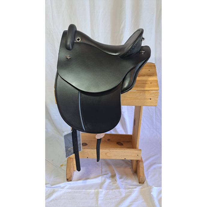 DP Saddlery Quantum Size S2 with Dressage Flap 1084-7066 New In Stock