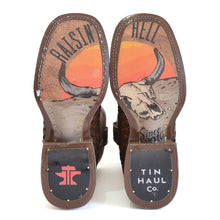 Load image into Gallery viewer, Tin Haul Men&#39;s Ripples / Raisin&#39; Hell Tan Leather Square Toe Boots 0501