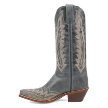 Load image into Gallery viewer, Laredo Women&#39;s Emmylee Leather Snip Toe Boot 52207