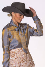 Load image into Gallery viewer, Shirt - Belle