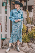 Load image into Gallery viewer, Shirt - Belle