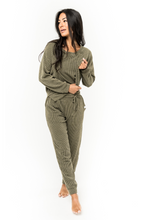Load image into Gallery viewer, Lovlei Top - Cape Cod Crewneck