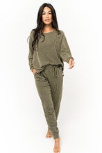 Load image into Gallery viewer, Lovlei Top - Cape Cod Crewneck