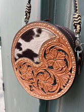 Load image into Gallery viewer, Alamo Saddlery 8 Inch El Pinto Canteen Handbag