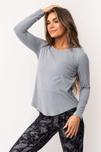 Load image into Gallery viewer, Top - Breathe Long Sleeve