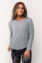 Load image into Gallery viewer, Top - Breathe Long Sleeve