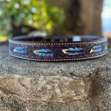 Load image into Gallery viewer, Alamo Saddlery 1.5 Inch Straight Feather Belt
