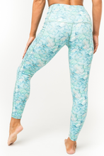 Load image into Gallery viewer, Leggings - Ultra