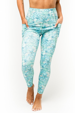 Load image into Gallery viewer, Leggings - Ultra Mint