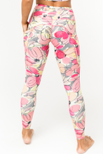 Load image into Gallery viewer, Leggings - Warrior (Prints)