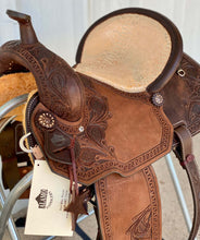 Load image into Gallery viewer, 14 Inch &amp; 15 Inch Medusa Barrel Saddle