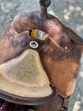 Load image into Gallery viewer, 14 Inch &amp; 15 Inch Medusa Barrel Saddle