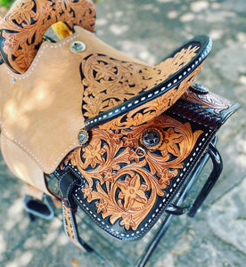 Alamo Saddlery 16 Inch Sunrise Barrel Saddle