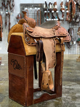 Load image into Gallery viewer, ALAMO Saddlery 15 Inch Breakaway Roper Saddle
